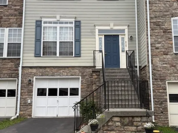 915 Buttonwood Ter NE, Leesburg, VA 20176