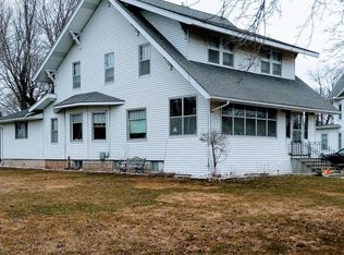 300 W Main St, Hayfield, MN 55940