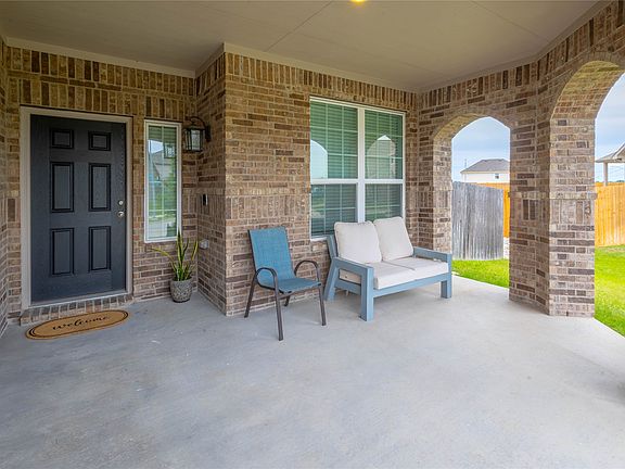 3rd image of 7901 Sycamore Brook Dr