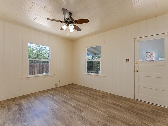 2nd image of 160 Cherry Street