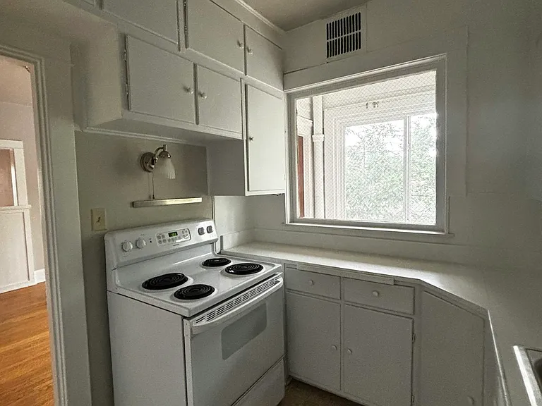4700 SW Othello St #5 — Photo 17