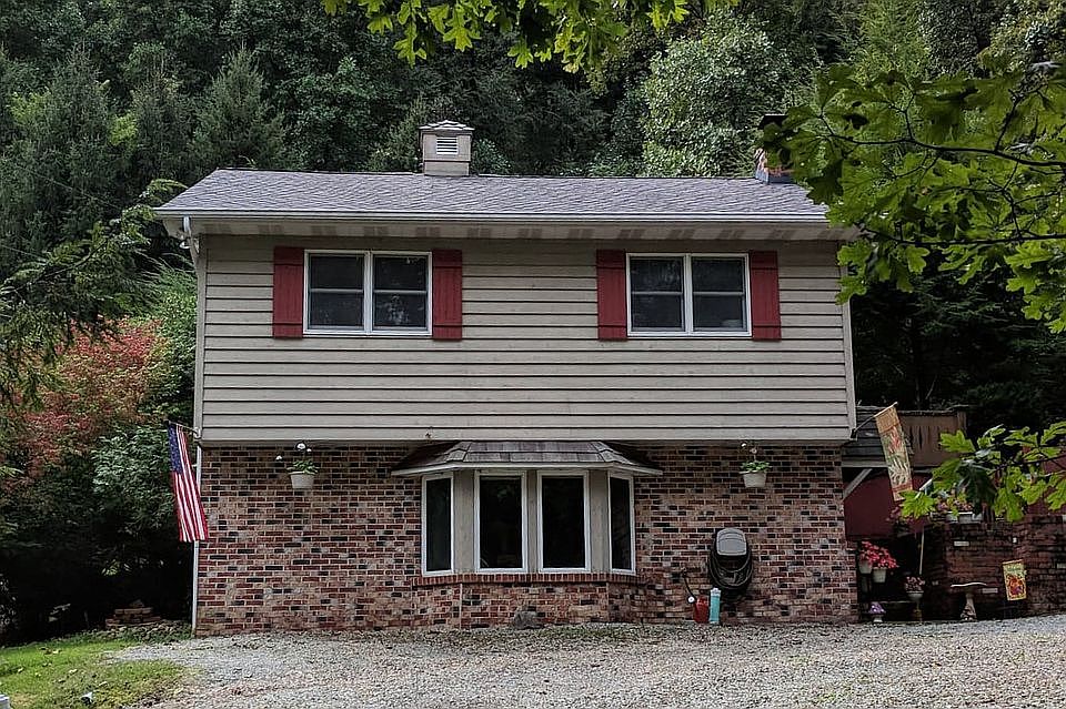 オーチャードハウス 9847 Orchard St, Bloomington, CA 92316 | Zillow