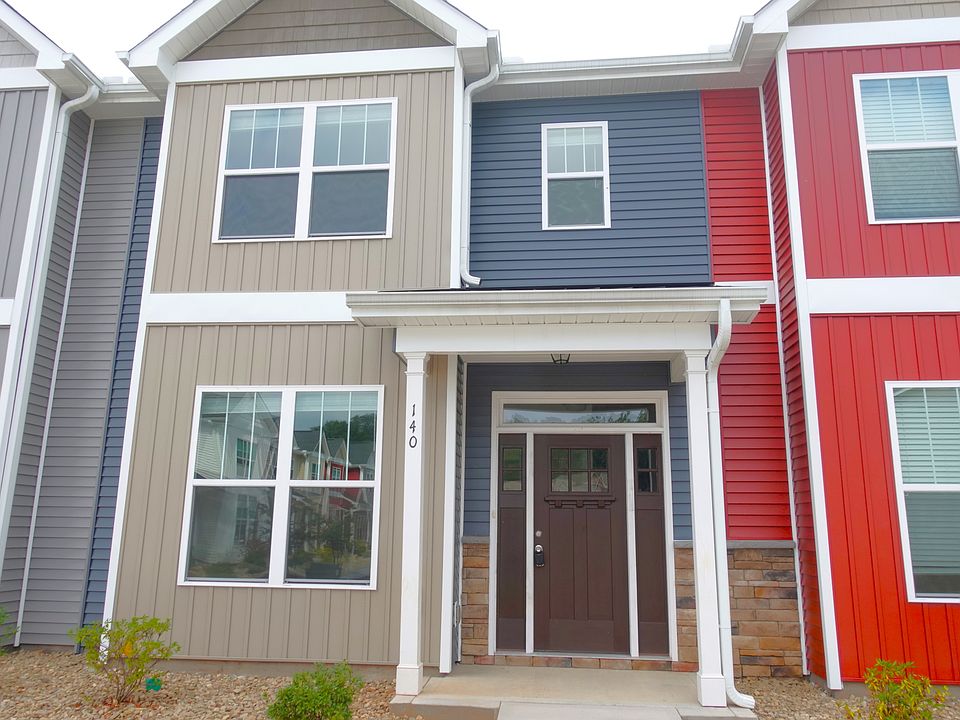 1st image of 140 Creekland Way #1