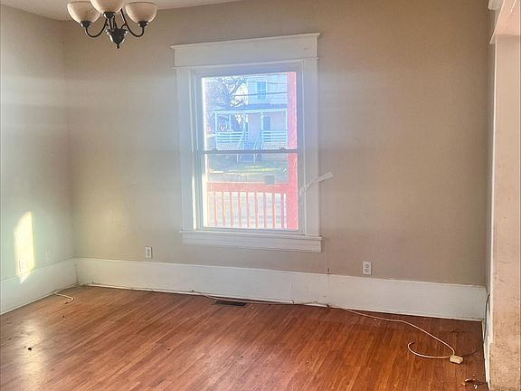 5th image of 514 Albemarle Ave SE