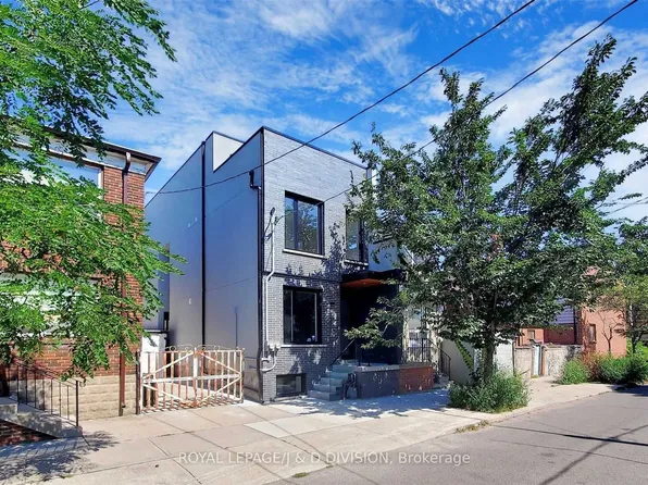 26 Henderson Ave, Toronto, ON M6J 2B8