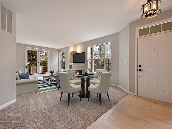 3rd image of 6234 Edgebrook Ln W