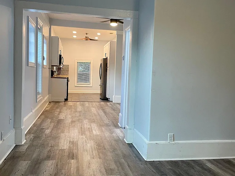 2103 Union St — Photo 1