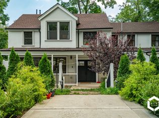 67 Brewster St, Staten Island, NY 10304