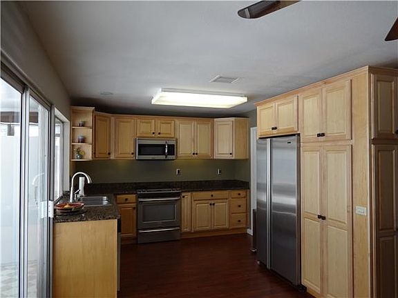 5th image of 10957 San Blas Cir