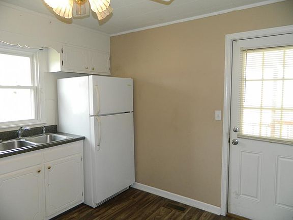 5th image of 717 Virgil Ave