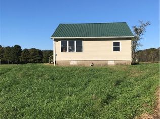 Veto Cir, Belpre, OH 45714