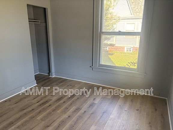 2nd image of 1534 3rd Ave SE #1