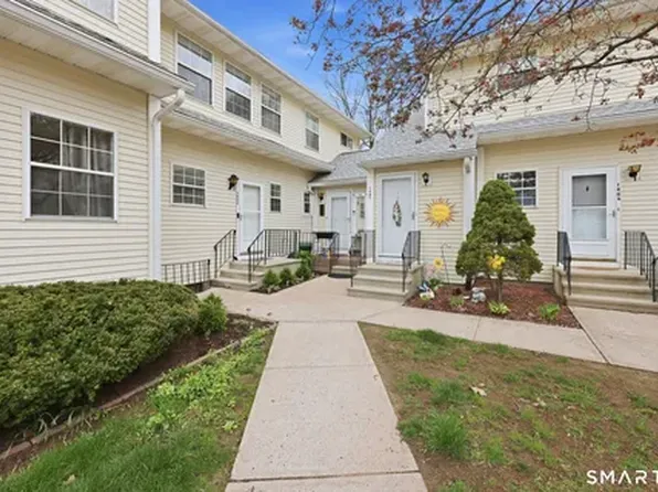 1402 Sunfield Dr, South Windsor, CT 06074