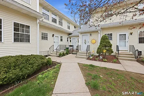 1402 Sunfield Dr Photo 1