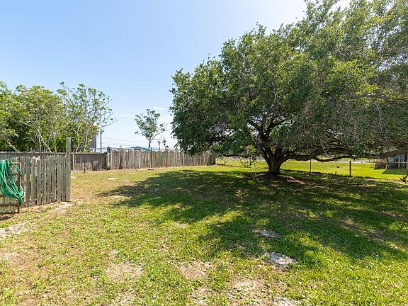 5th image of 113 Buena Vista Dr
