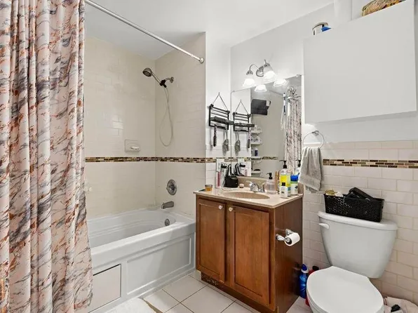 612 12th Street image 18 of 28