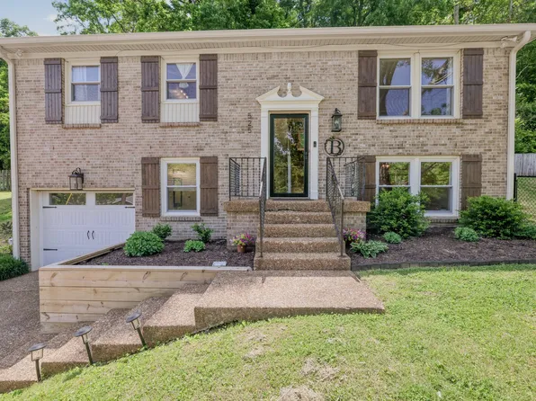 525 Holt Valley Rd, Nashville, TN 37221