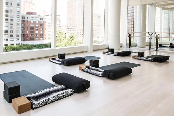 Rented by 50 West Sales Gallery | media 30