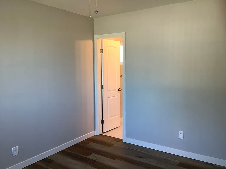 7455 Baltic St — Photo 12