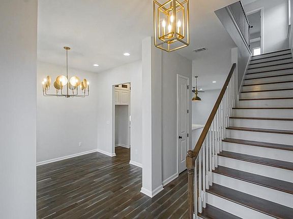 5th image of 4601 New Orleans St