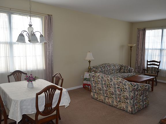 2nd image of 14 Lilly Dr