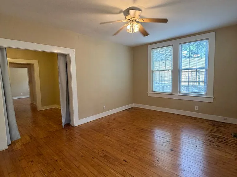 322 Oakland Avenue Duplex — Photo 15