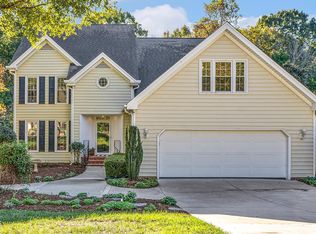 407 Kettlebridge Dr, Cary, NC 27511
