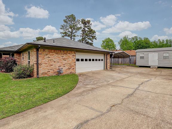 4th image of 16 Meadowview Dr