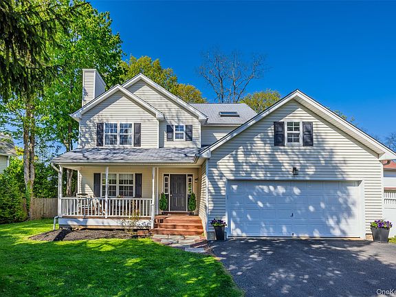 2nd image of 270 Nassau Road