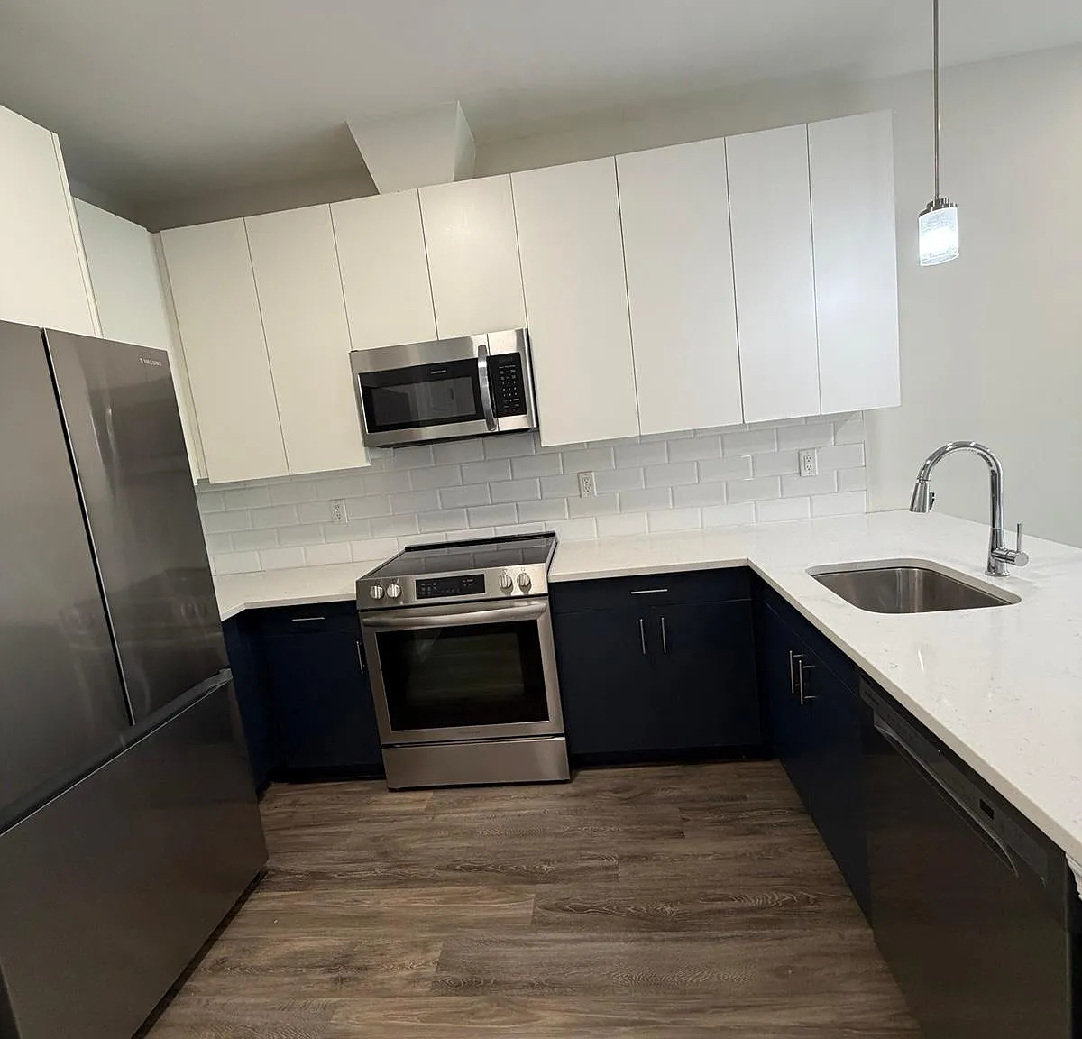 2 bed, $2,700 — Photo 3