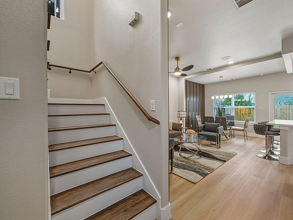 5th image of 3539 Mount Pleasant St Unit A