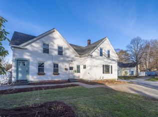 6 Cross St, Camden, ME 04843