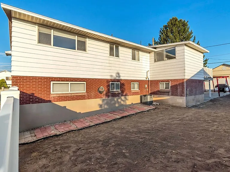 4018 S 4800 W — Photo 5