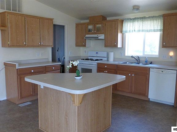 3rd image of 3700 Sandstone Dr