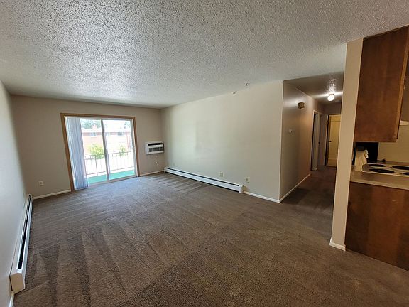 3rd image of 515 30th Ave N #20