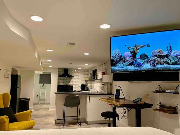 5th image of 1278 Fort Park Blvd #3