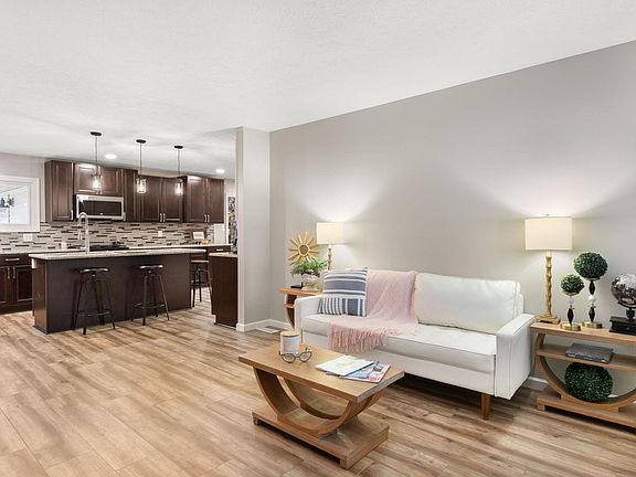 3rd image of 53445 Bonvale Dr