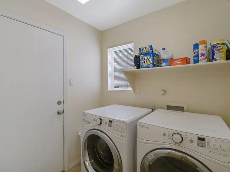8627 Eagle Creek Dr NE — Photo 10