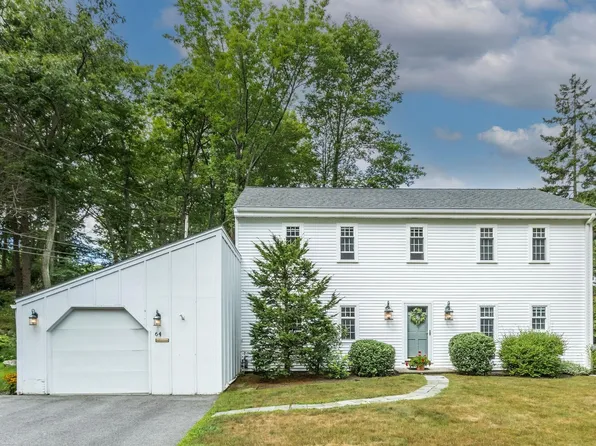 64 Wood Road, Cape Elizabeth, ME 04107