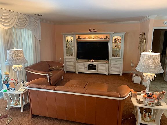 5th image of 1480 Treasure Cove Ln