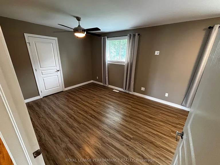 3013 Johnston Ave — Photo 10