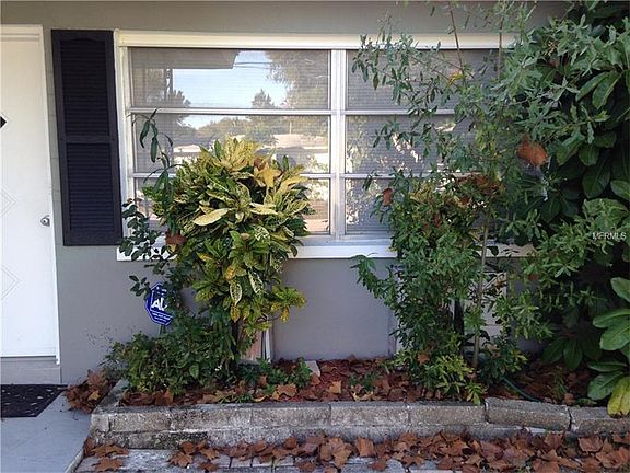 2nd image of 2126 Poinciana Dr