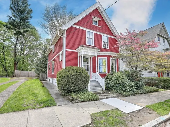 217 Pleasant St, Providence, RI 02906