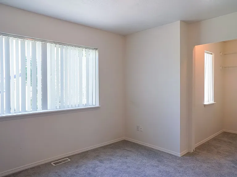 1505-1519 W Hyacinth Ln #D — Photo 14