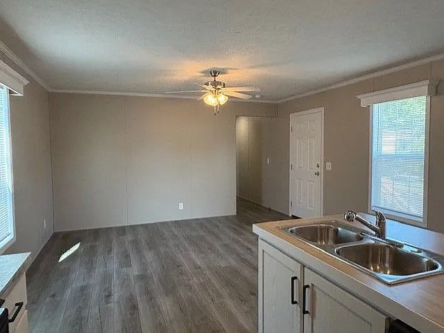 Howell Estates — Photo 25