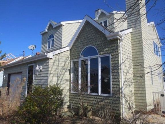 5th image of 512 Bay View Dr