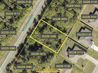 1946 McLaren Ave, Lehigh Acres, FL 33972