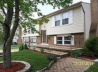 4746 Pomegranate Ct, Alexandria, VA 22309