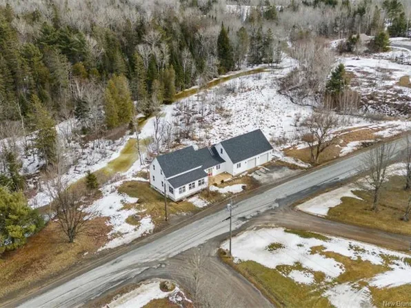 57 Phillips Rd, New Maryland, NB E3C 1T7