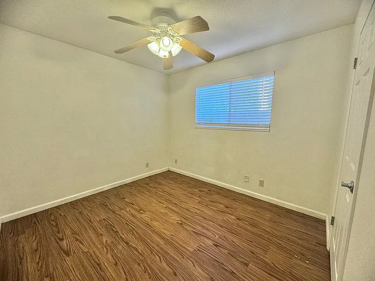 1154 Magnolia Ave — Photo 11